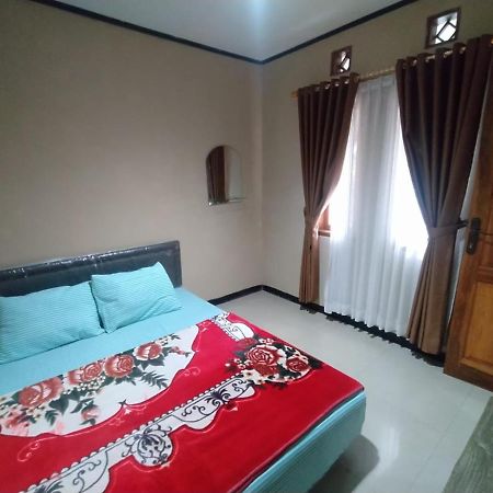 Villa Beverly Lembang Buitenkant foto