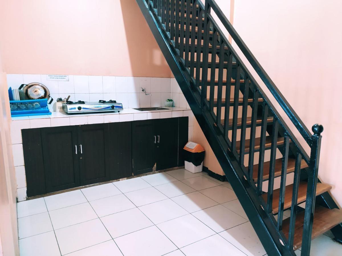Villa Beverly Lembang Buitenkant foto