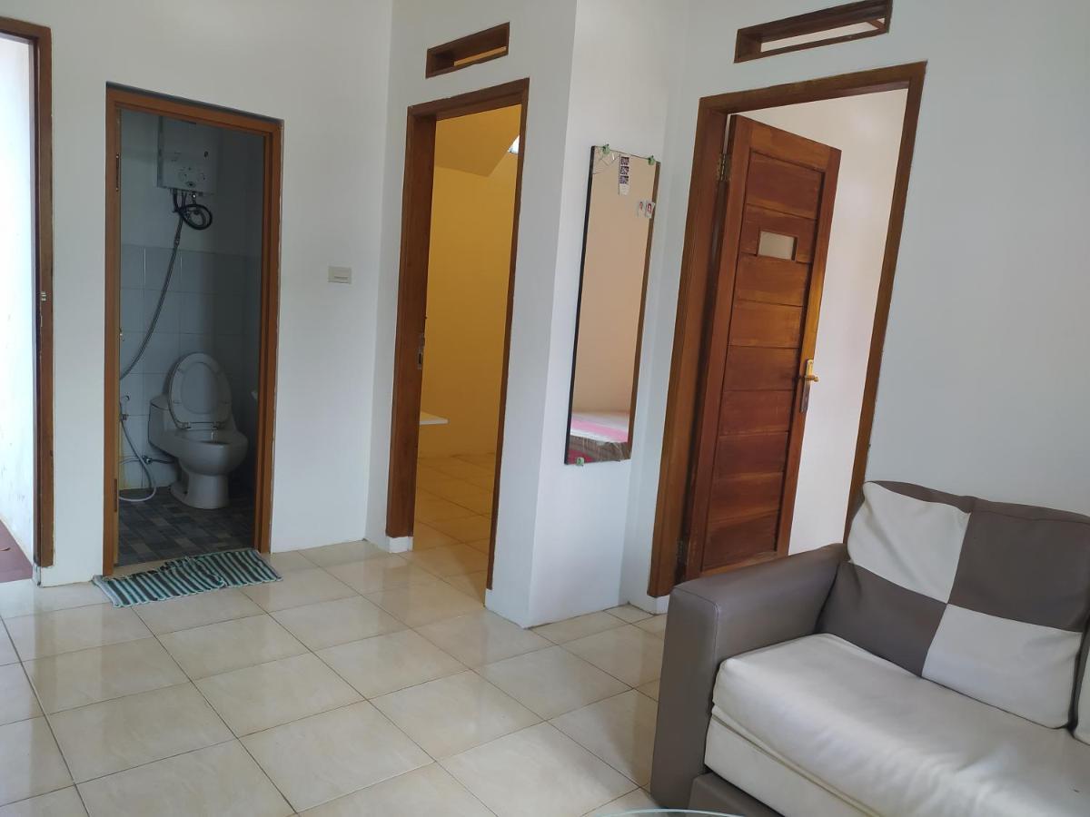 Villa Beverly Lembang Buitenkant foto