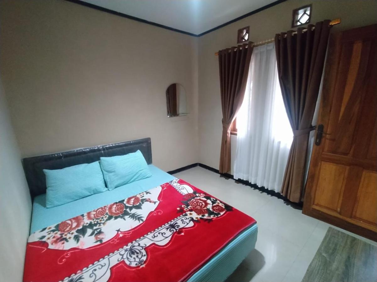 Villa Beverly Lembang Buitenkant foto