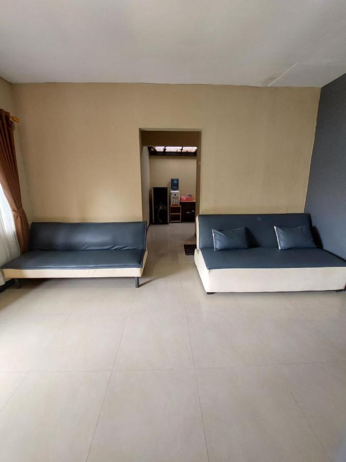 Villa Beverly Lembang Buitenkant foto